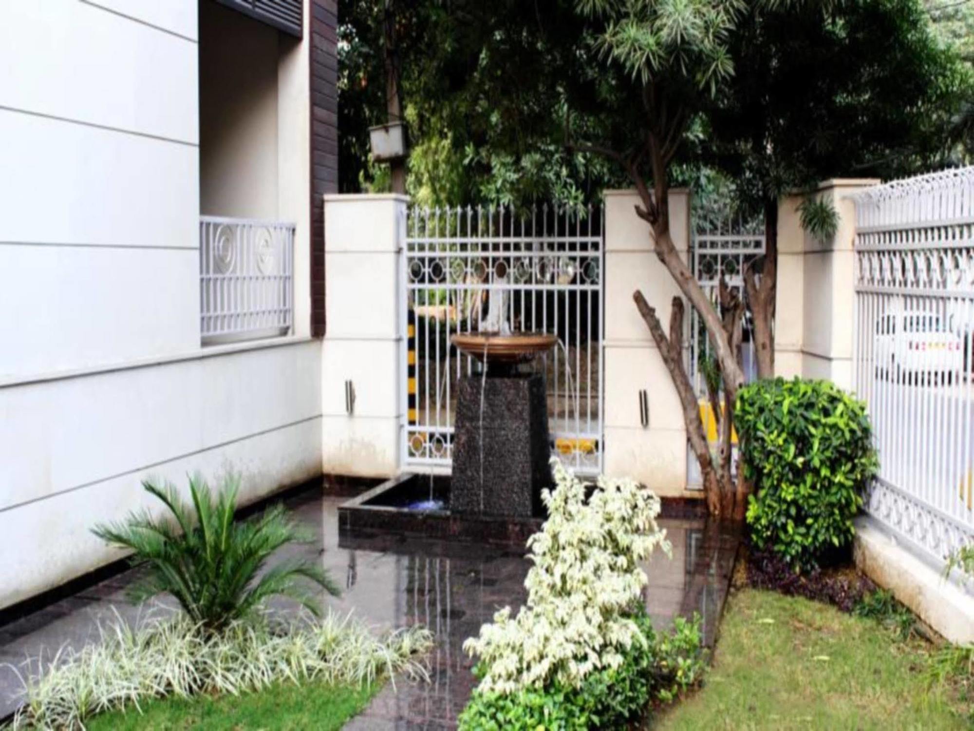 Stately Suites Mg Road Gurgáon Exteriér fotografie